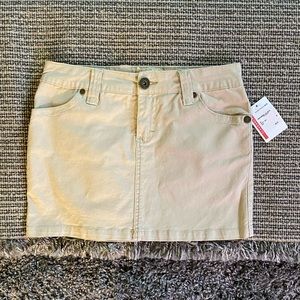 Twill twenty two cream denim skirt NWT size 25